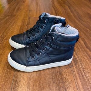 Toddler Cat & Jack high top sneakers size 8